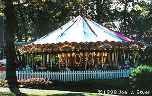 carousel.jpg (25675 bytes)